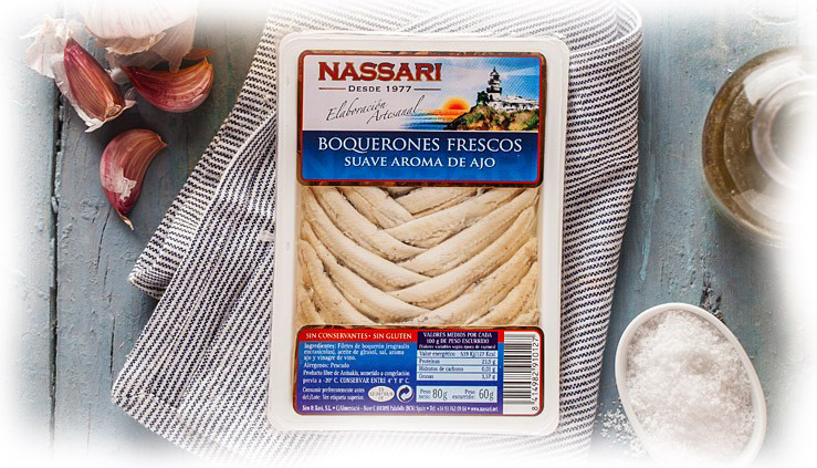 Marinated anchovies smooth aroma of garlic Marinated anchovies smooth aroma of garlic